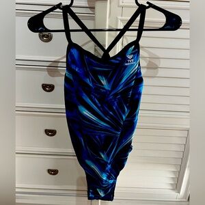 TYR Dyrafast swimsuit 36